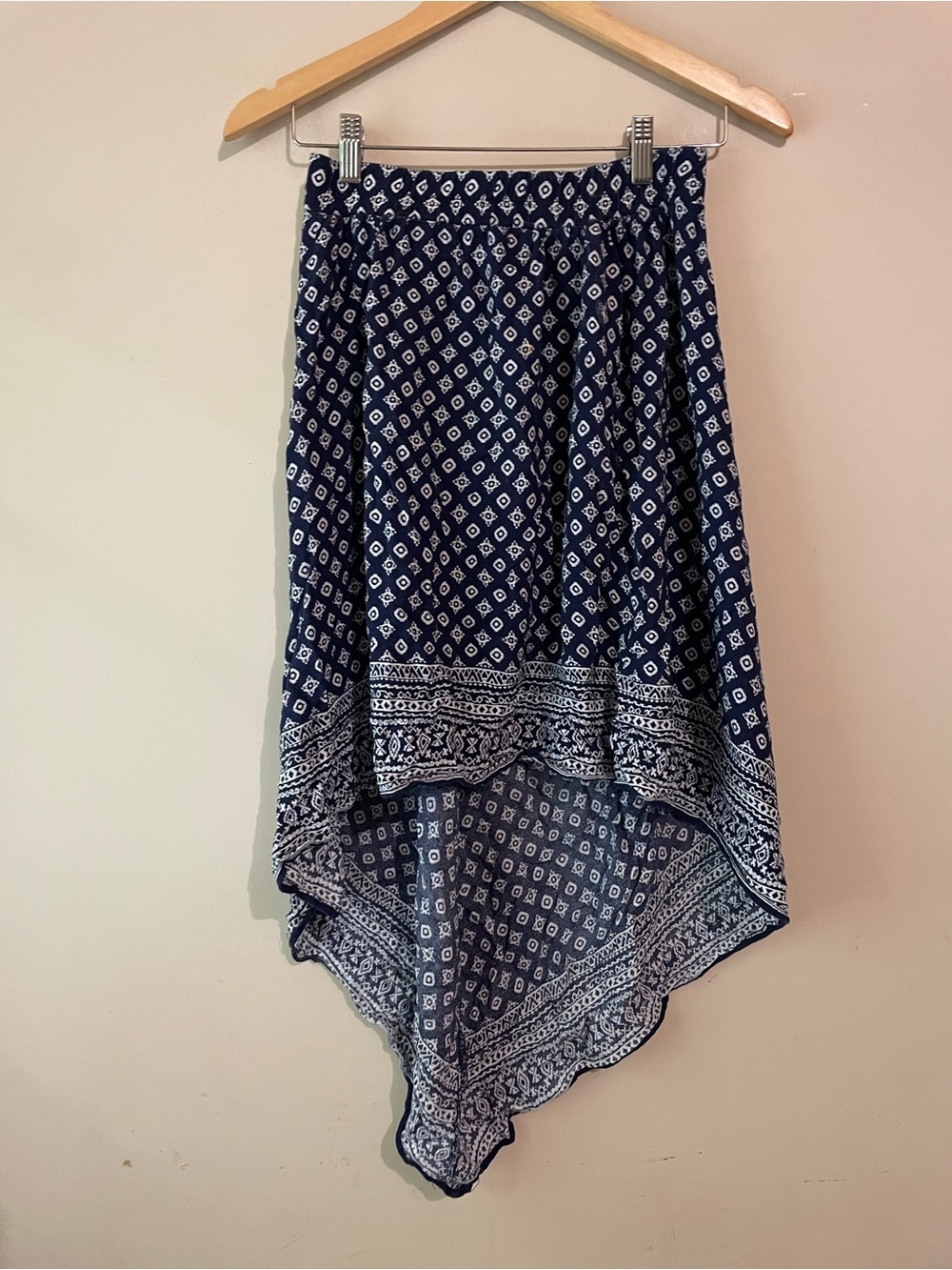Lily Morgan | High Low Asymmetric skirt